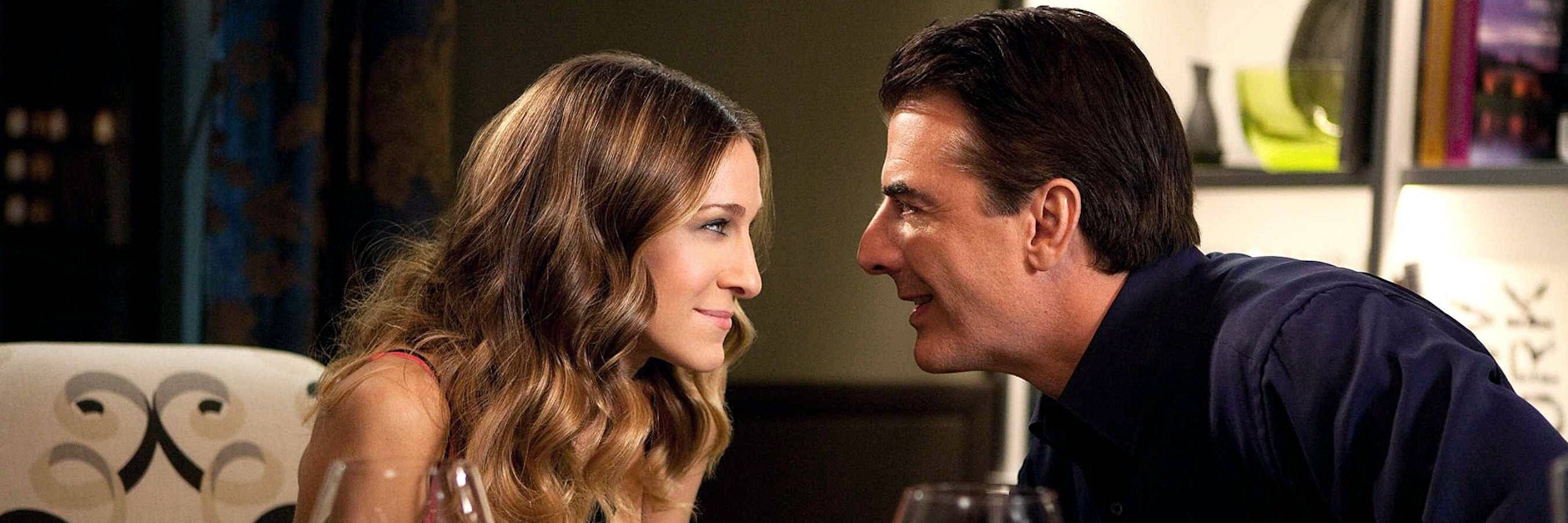 Als Mr. Big verkörperte Chris Noth im Original (von 1998 bis 2004) die große Liebe von Carrie Bradshaw, mit vielen Auf und Abs.