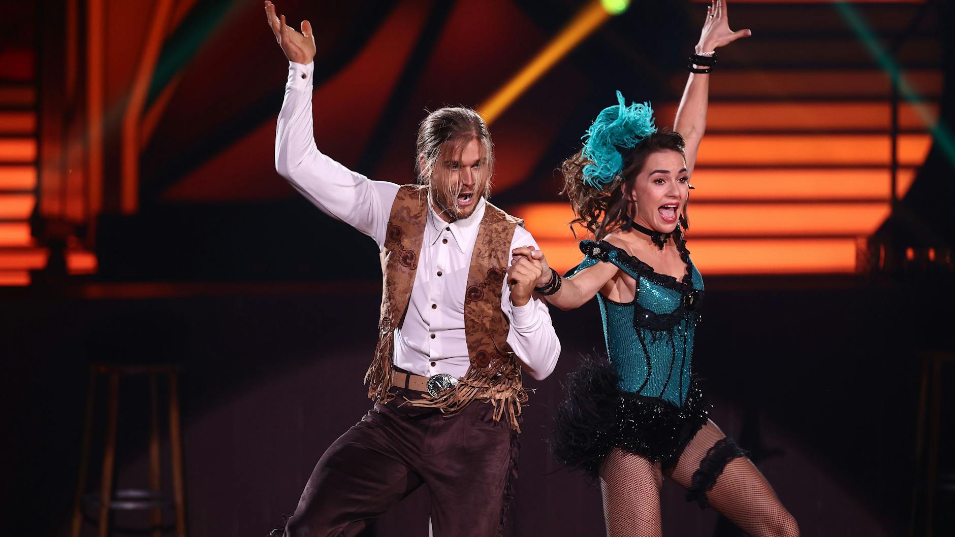 Stehen in der Gunst der „Let's Dance“-Fans ganz oben: Rúrik Gíslason und Renata Lusin.<br>