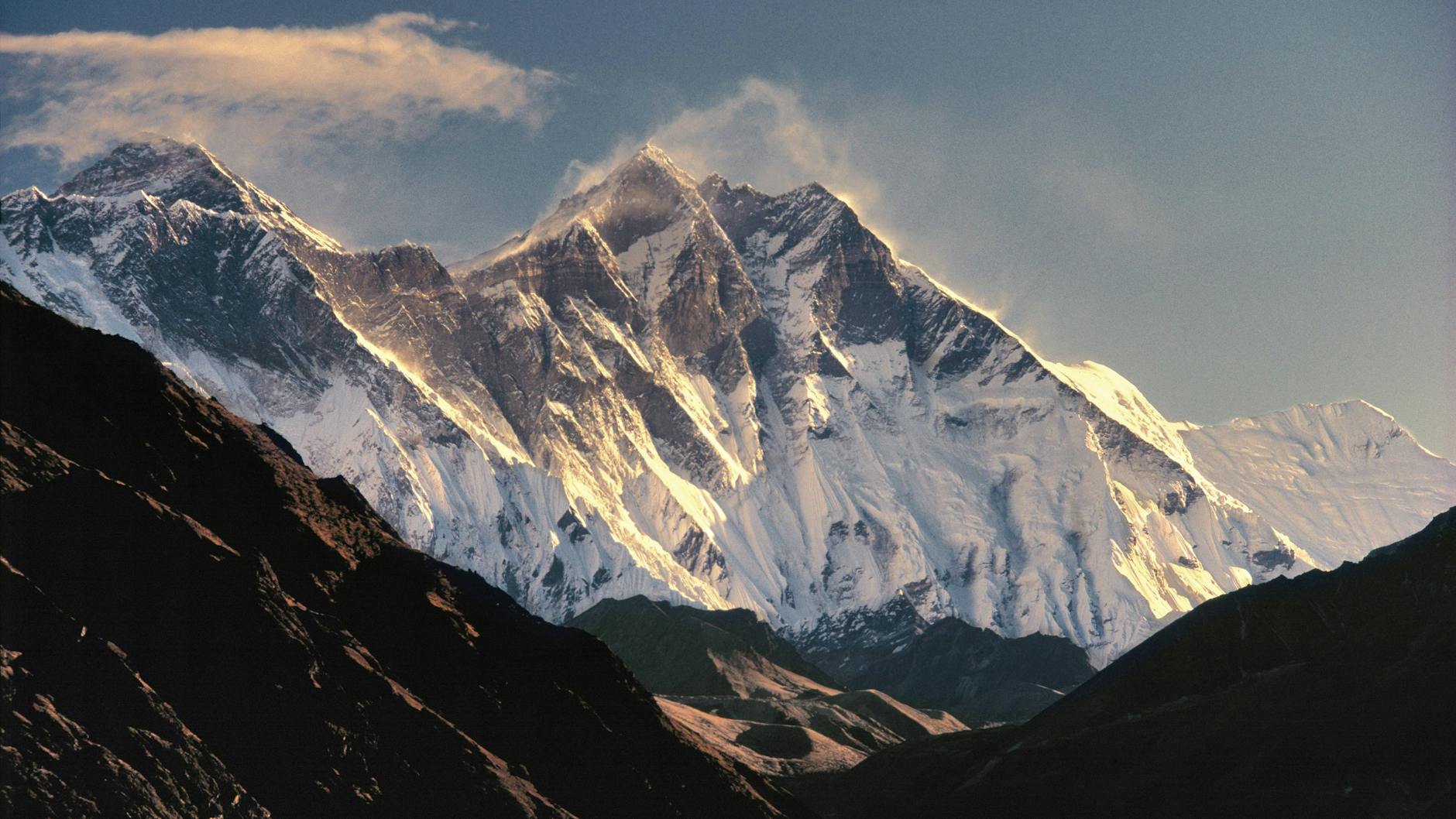 Der Mount Everest, mit über 8849 Metern der höchste Berg der Erde