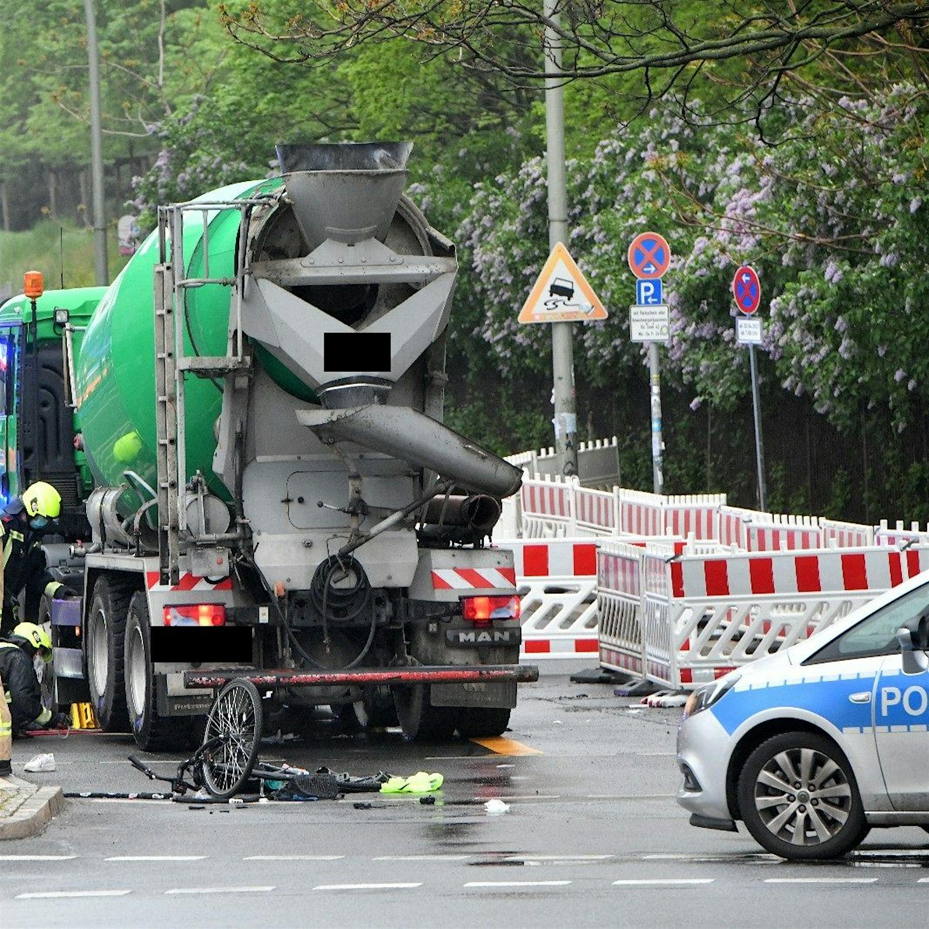 Berlin: Radfahrerin nach Unfall mit Betonmischer verstorben