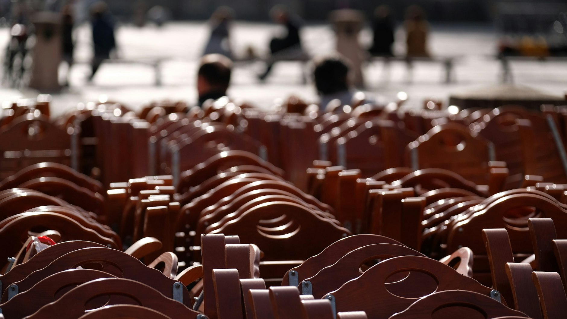 Noch ist fast alles dicht am Gendarmenmarkt, aber die Außengastronomie darf vielleicht bald wieder öffnen.&nbsp;<br>