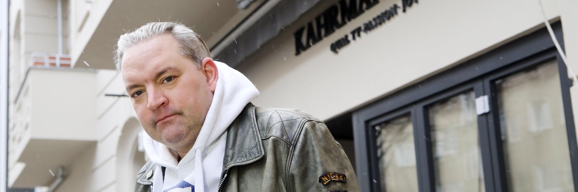 Christian Kahrmann vor seinem inzwischen geschlossenem Café