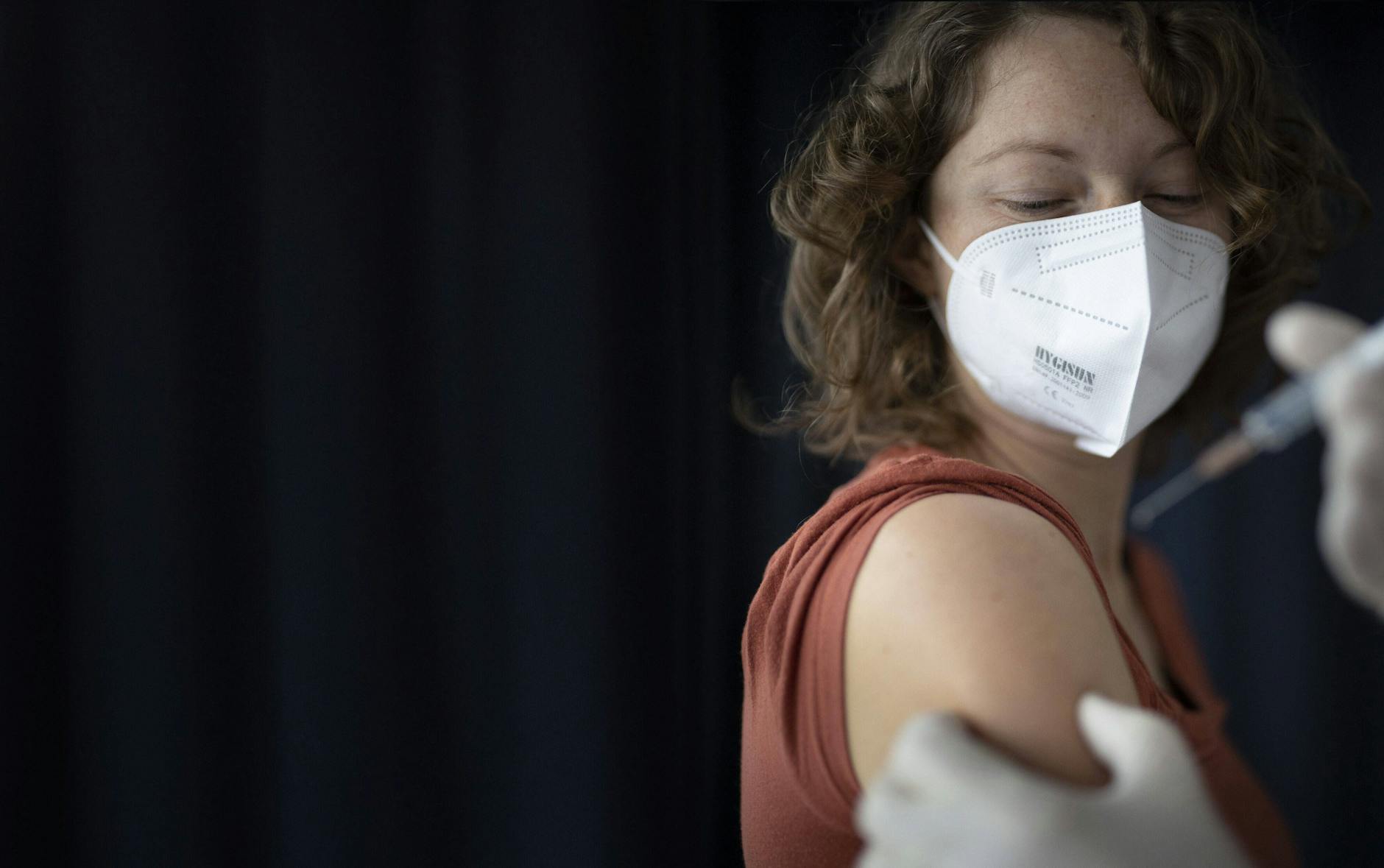 Die Impfungen schreiten voran. Bislang hat jeder Vierte eine Erstimpfung erhalten. Im Juni soll nach und nach jeder drankommen können. 