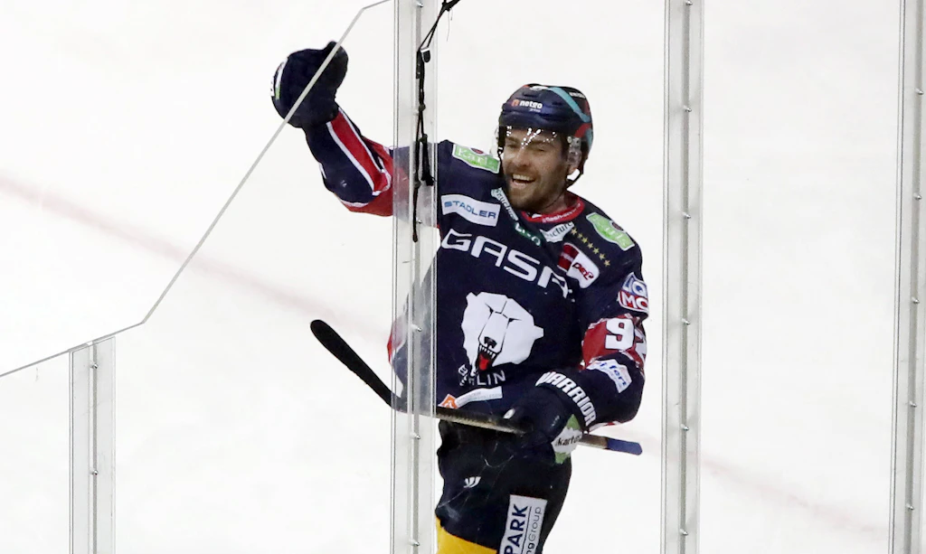 Was Marcel Noebels auch im Finale zum Fixpunkt im Spiel der Eisbären macht