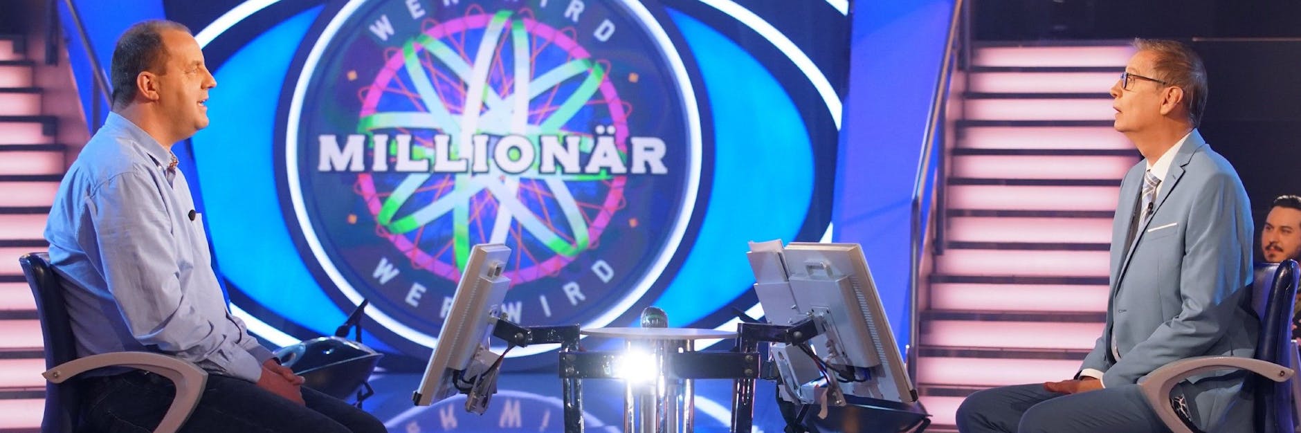 Christof Reuter und Günther Jauch im Studio bei „Wer wird Millionär“.