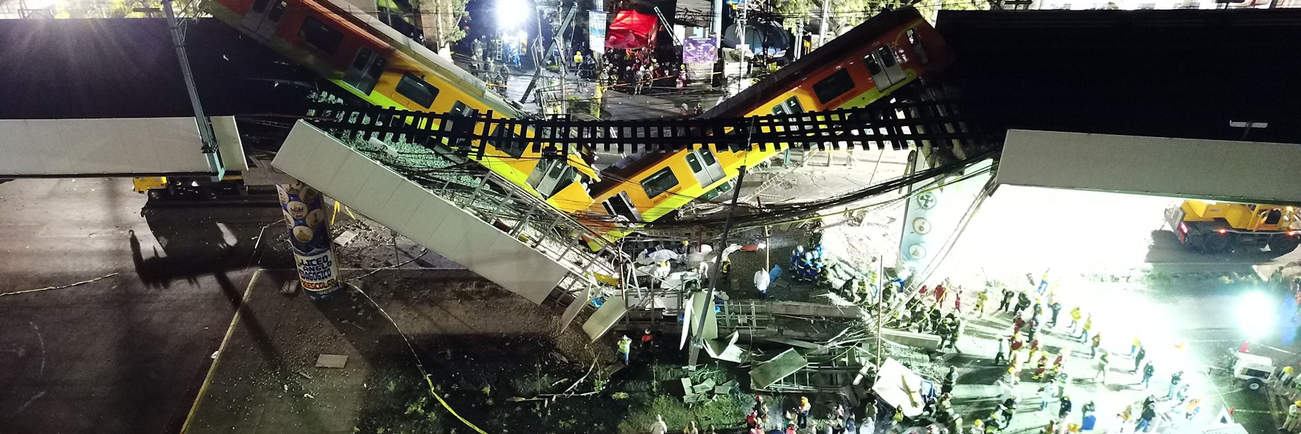 In Mexiko ist eine U-Bahn-Brücke eingebrochen und hat 20 Menschen in den Tod gerissen.