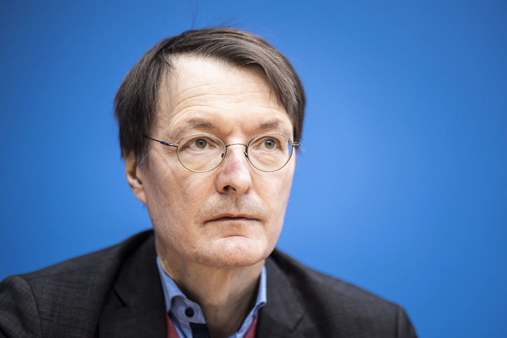 Karl Lauterbach: Lockerungen für Geimpfte und Genesene sind alternativlos