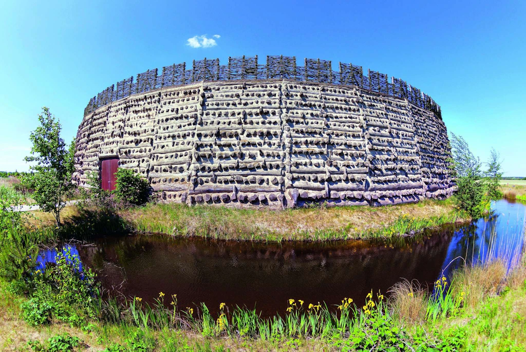 Eine Bühne für 12.000 Jahre Lokalgeschichte