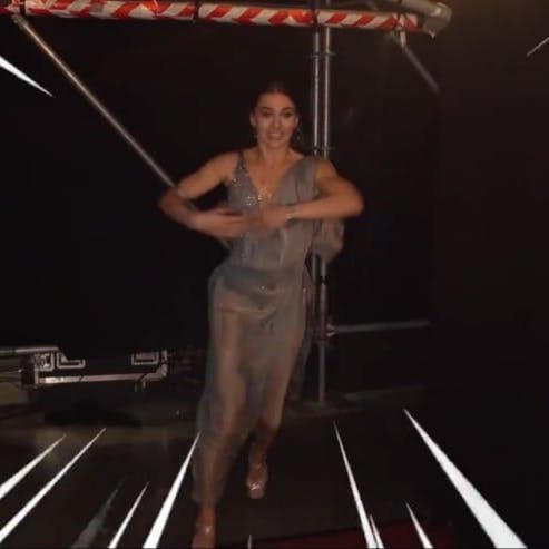Rennt zum Quickchange unter der Bühne: „Let's Dance“-Profi Renata Lusin.