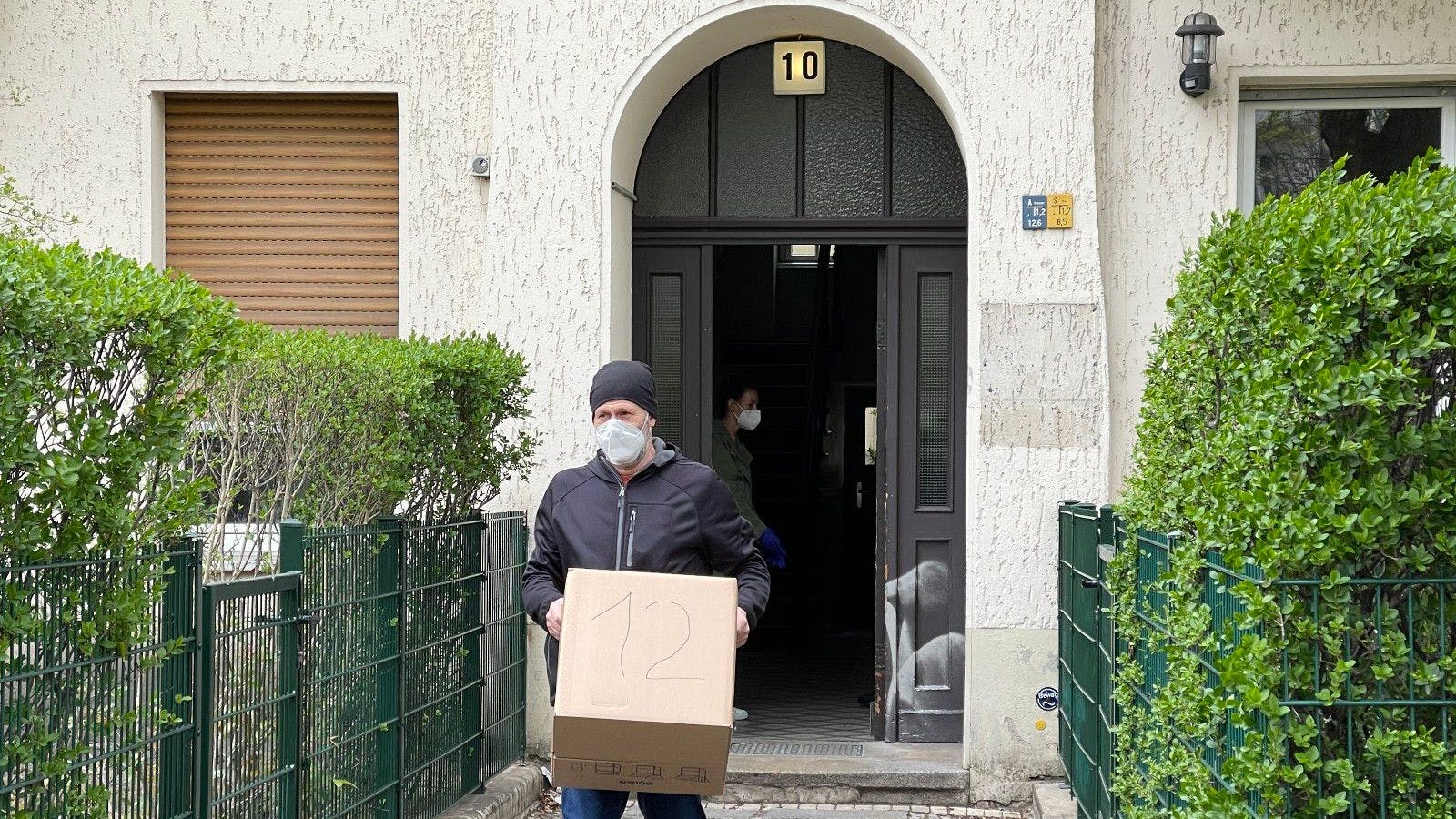 Sicherstellung von Datenmaterial des Tatverdächtigen NSU2.0 in Gesundbrunnen.<br>