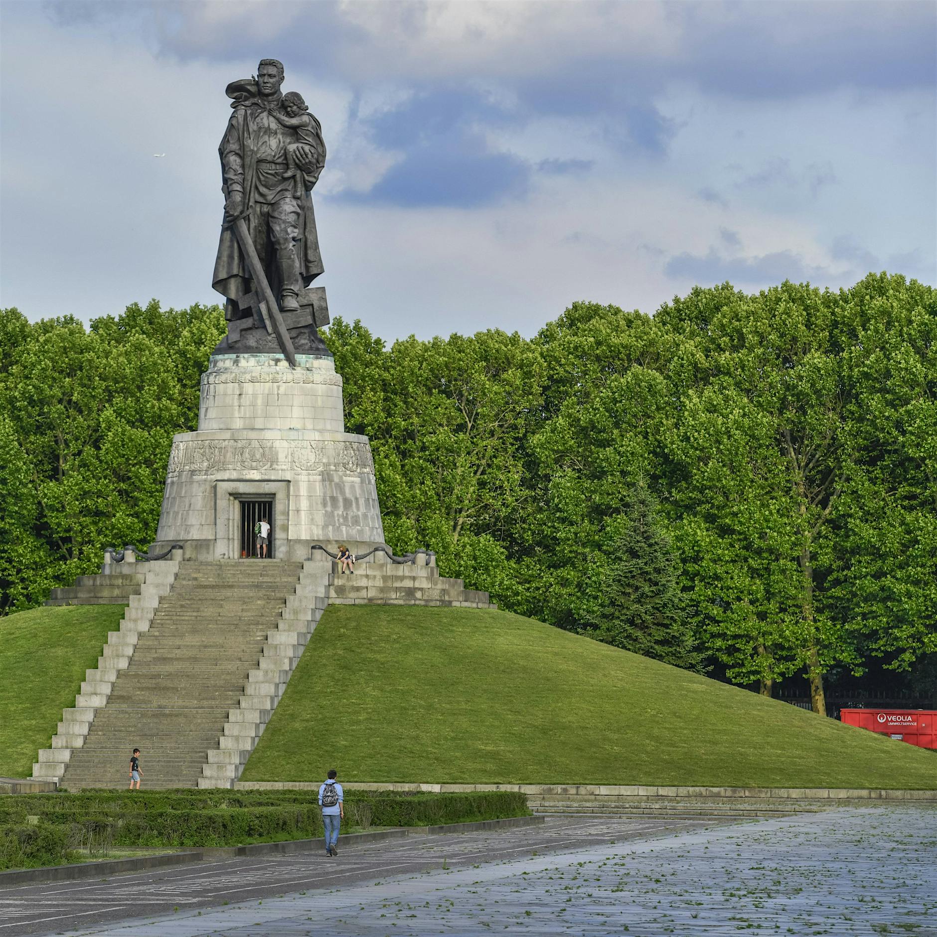 Sowjetisches Ehrenmal in Treptow: Sanierung verzögert sich