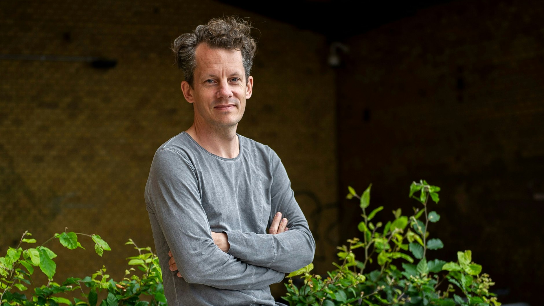 Max Maendler, Gründer von lehrermarktplatz.de und Initiator des #wirfürschule-Hackaton. Hier auf dem Hof der Bötzow-Brauerei in Prenzlauer Allee.