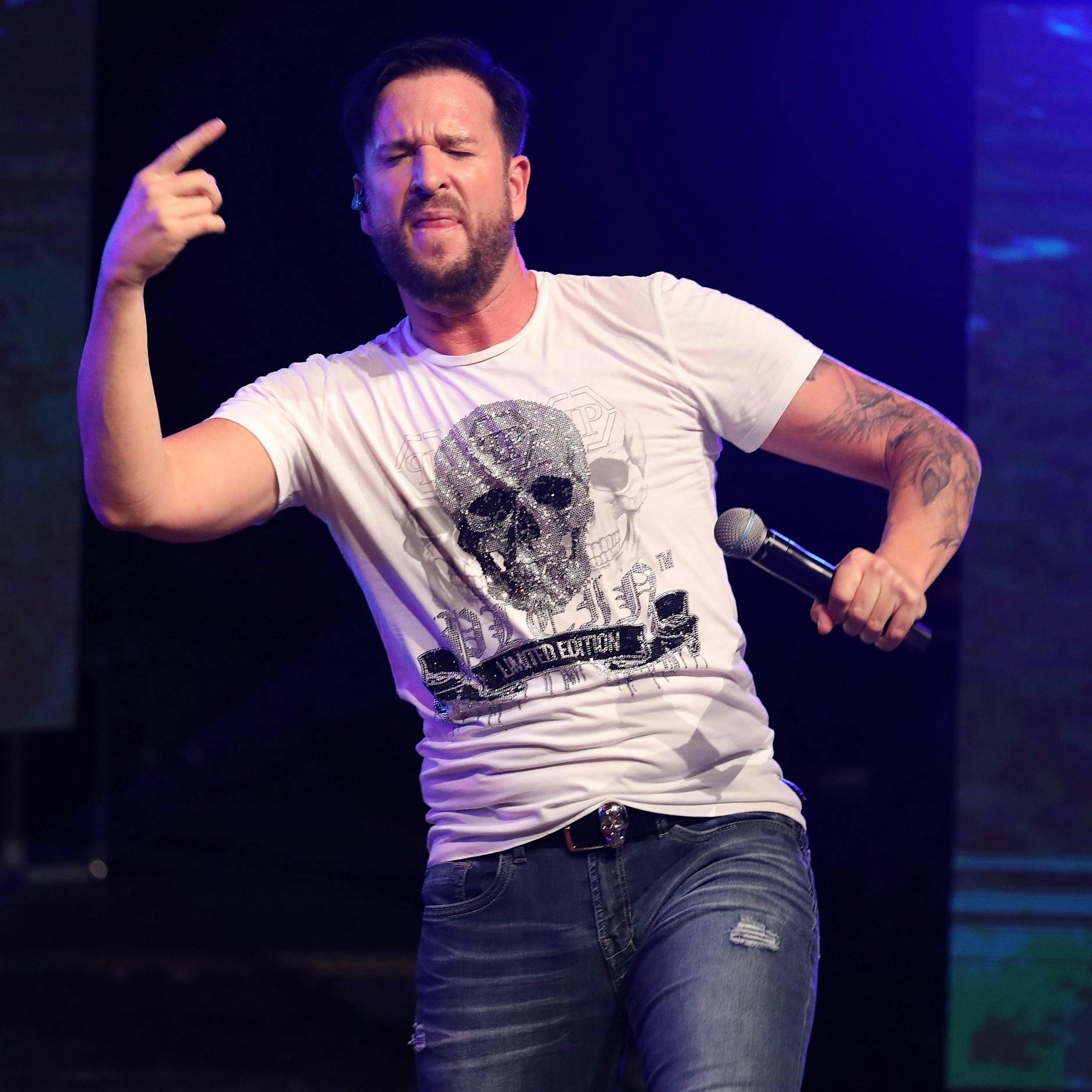 Interview mit rechtsextremem Magazin: Michael Wendler untermauert antisemitisches Weltbild – und spricht über seine Laura