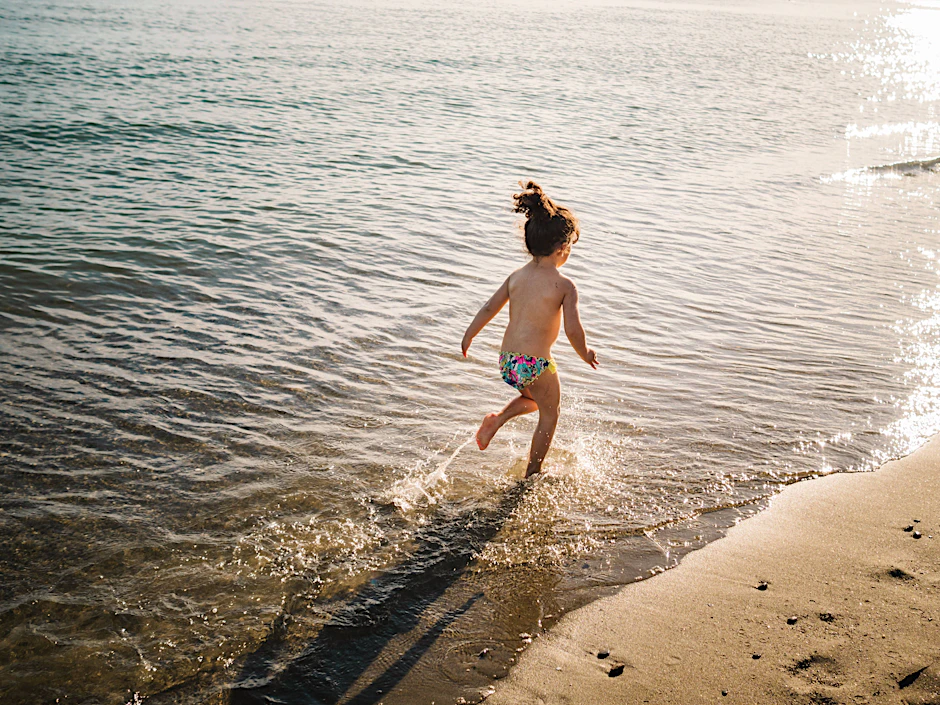 Wo und unter welchen Voraussetzungen im Sommer Urlaub&nbsp; möglich ist, unterscheidet sich von Land zu Land. Wer mit Kindern reist, muss das Kleingedruckte lesen und sich auf PCR-Tests einstellen.&nbsp;