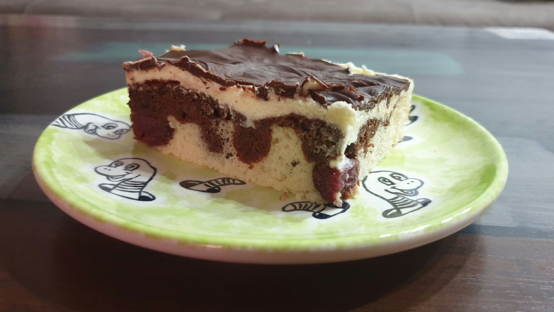 Donauwelle schmeckt einfach jedem und ist garantiert das Highlight auf dem Kaffeetisch.