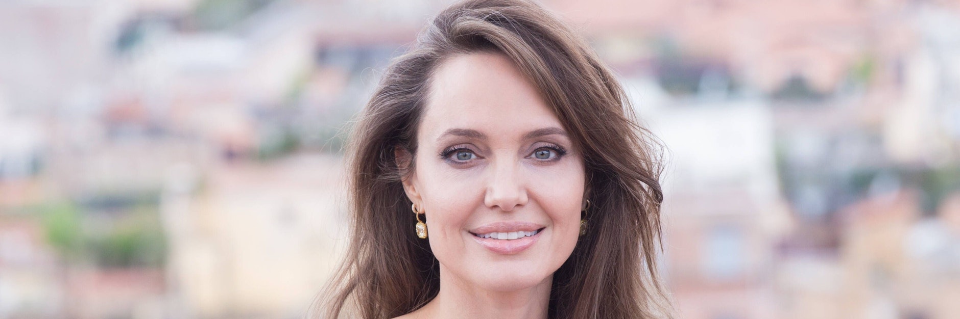 Angelina Jolie enthüllt, dass ihre neue Filmrolle eine Form von Selbsttherapie war.