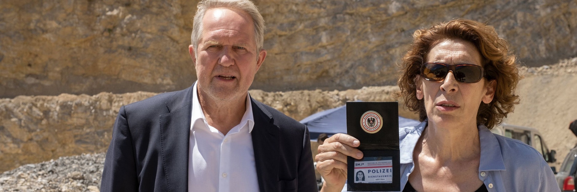 Einer „Verschwörung“&nbsp;ist das Erfolgsduo Moritz Eisner (Harald Krassnitzer) und Bibi Fellner (Adele Neuhauser) diesmal auf der Spur, wenn es den Tod eines hohen Beamten des Innenministeriums aufzuklären gilt.