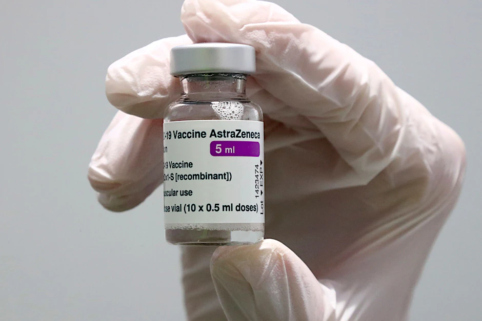 Der Astrazeneca-Impfstoff ist für alle Altersstufen freigegeben, doch einiges ist zu beachten.