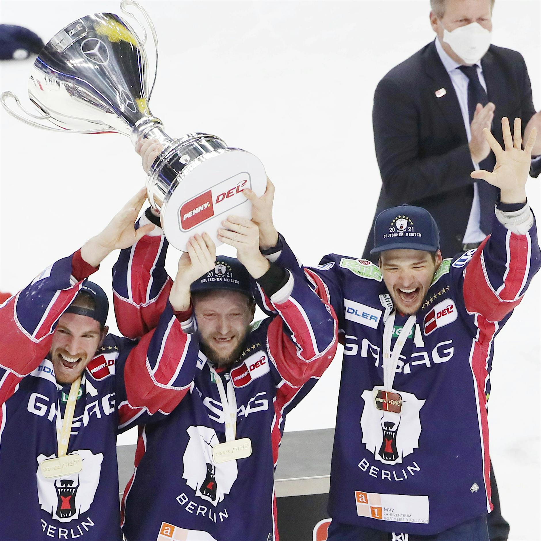 Die Eisbären Berlin sind wieder alleiniger DEL-Rekordmeister