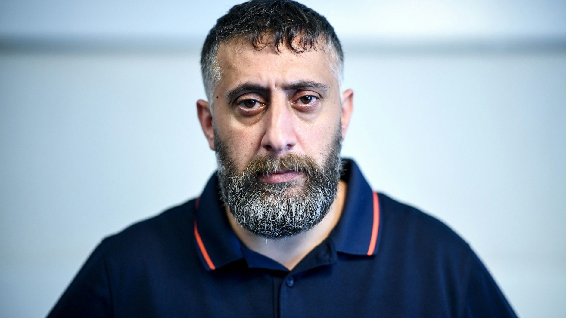 Der Berliner Schauspieler Kida Khodr Ramadan hat sich zum Corona-Protest seiner Kollegen um Jan Josef Liefers und Ulrich Tukur geäußert.&nbsp; &nbsp;&nbsp;