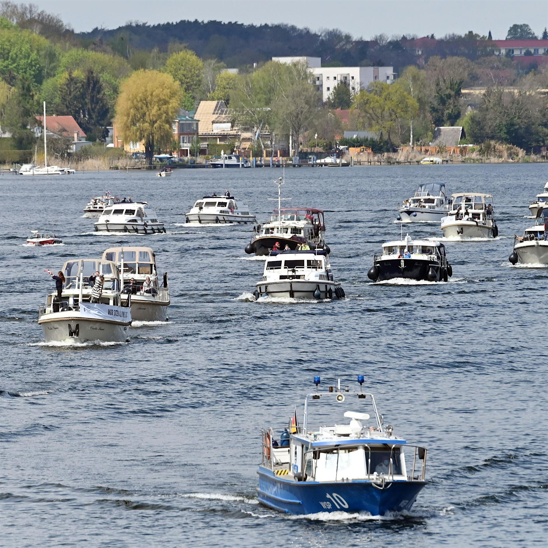 Von Werder bis Potsdam: Über 50 Boote demonstrieren für Lockerungen im Tourismus