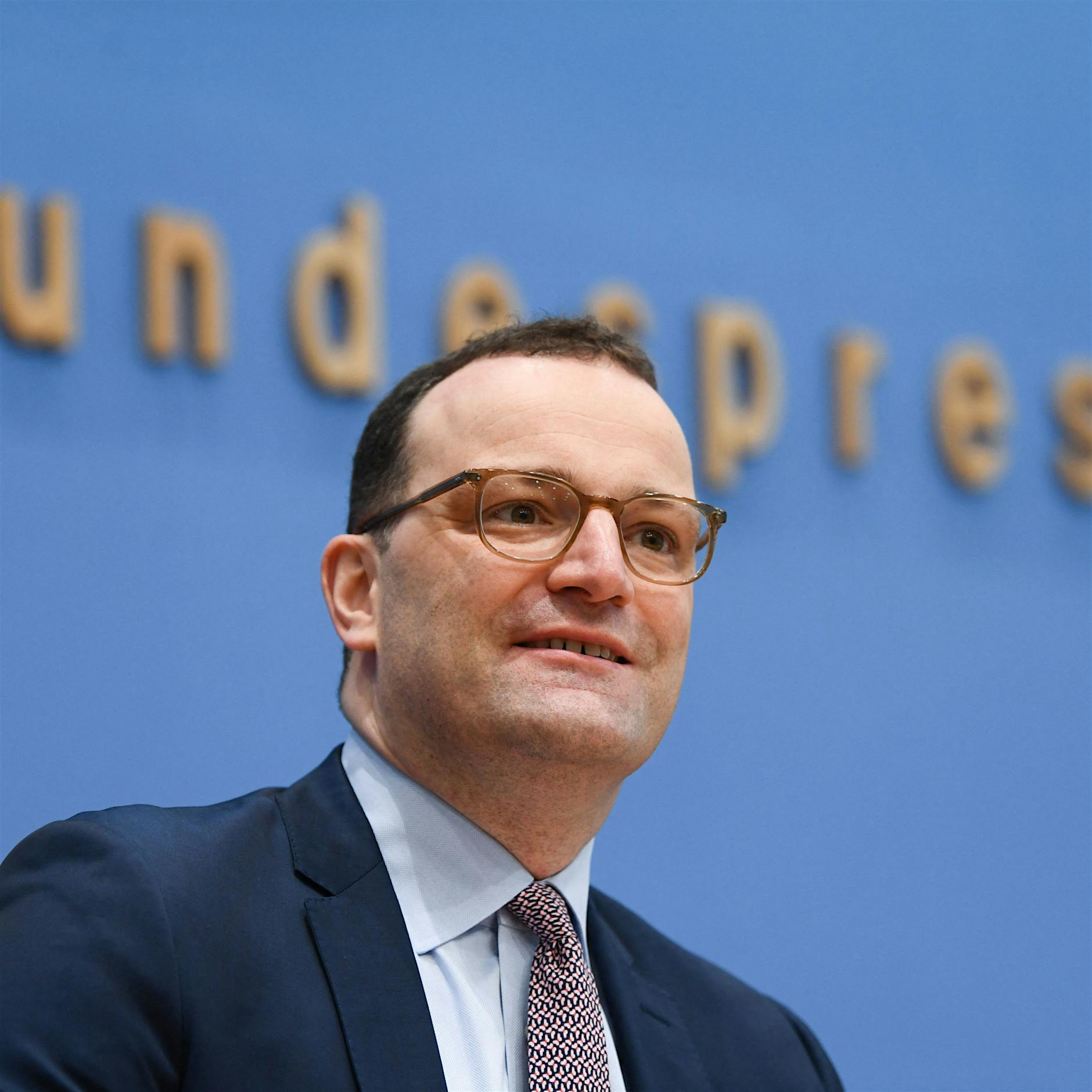 Spahn zur Corona-Lage: Sommerurlaub in der EU ohne Impfung möglich