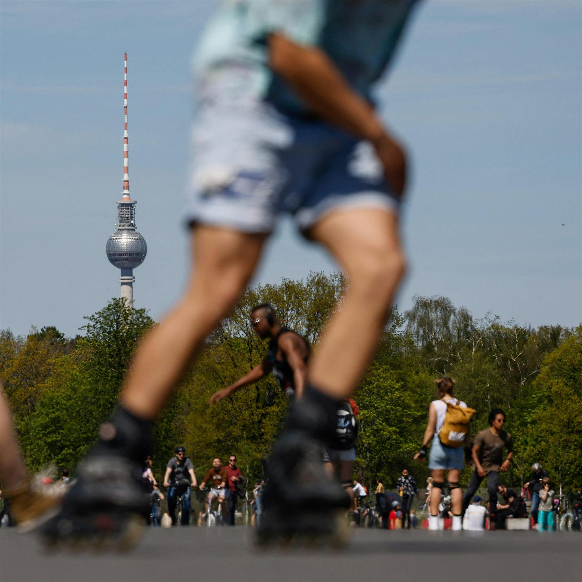 Erster Sommertag: Die Berliner erobern ihre Stadt zurück