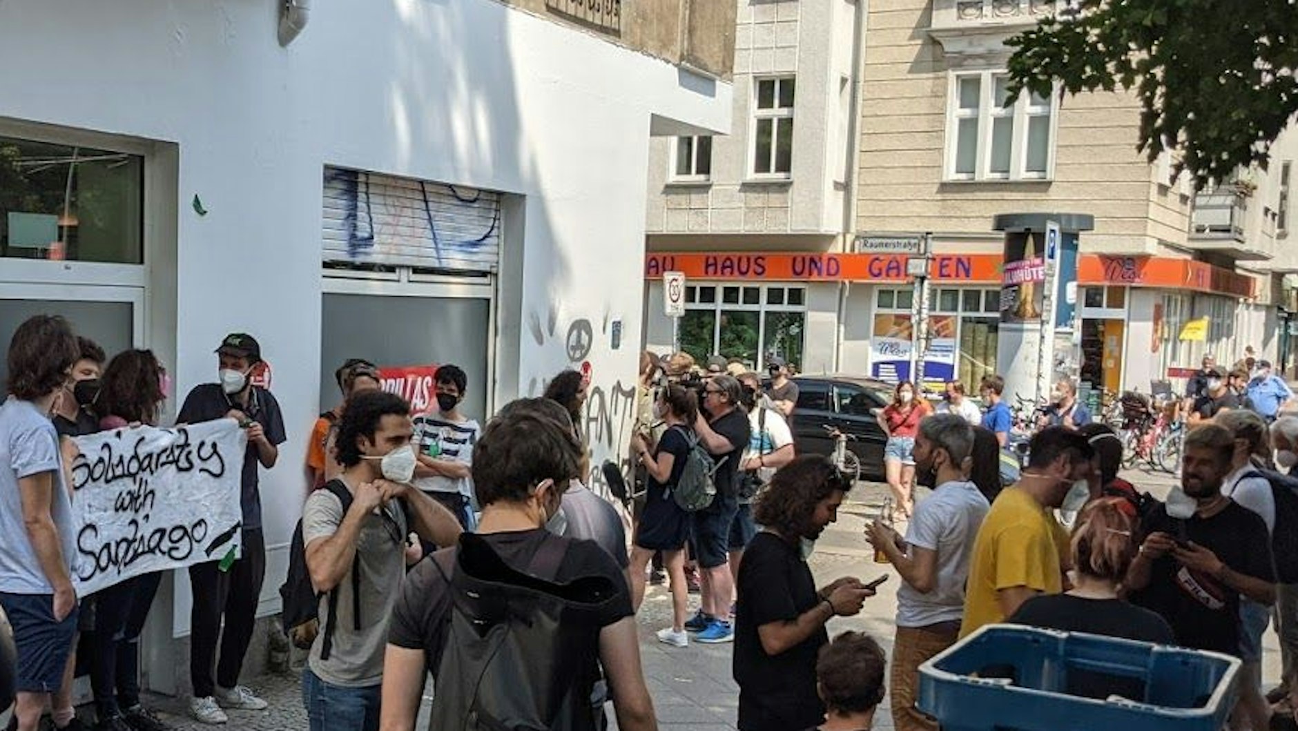 Employees striking the Prenzlauer Allee location Thursday.