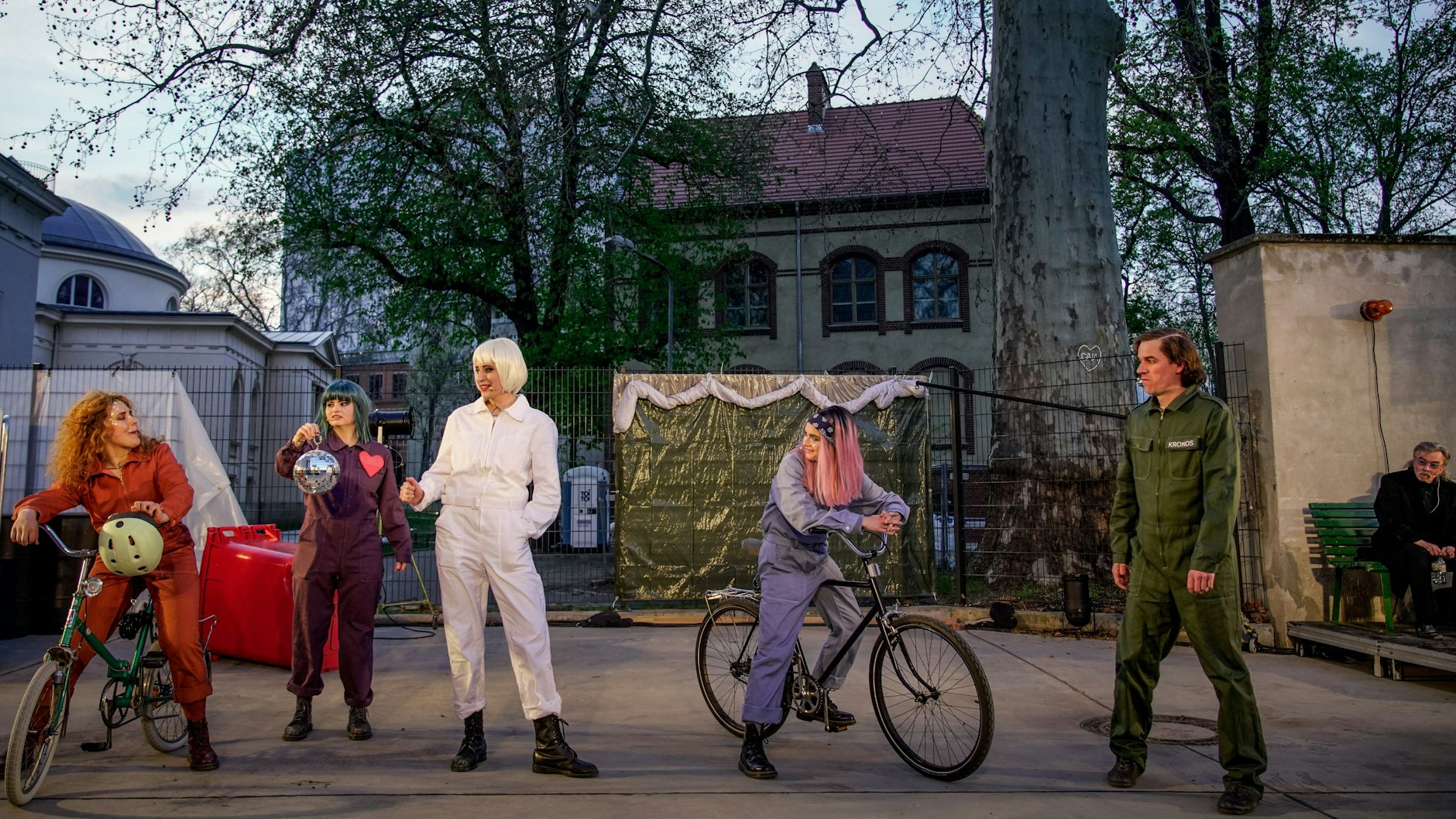 Nele Stuhler lässt ihre Schauspieler in&nbsp;„Gaia googelt nicht“ übertreiben.