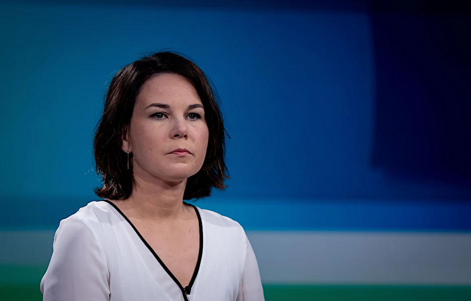 Annalena Baerbock, Kanzlerkandidatin und Bundesvorsitzende von Bündnis 90/Die Grünen, in der ARD-Sendung Farbe bekennen am Donnerstagabend.