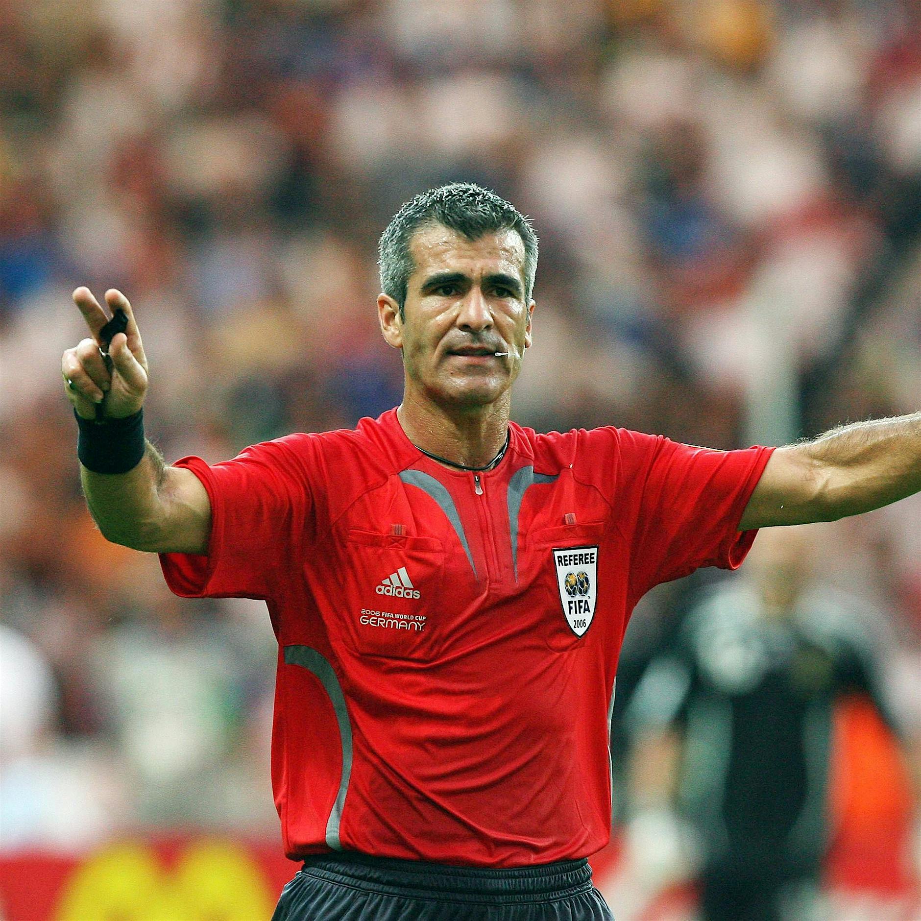 Achtet auf die Schiedsrichter