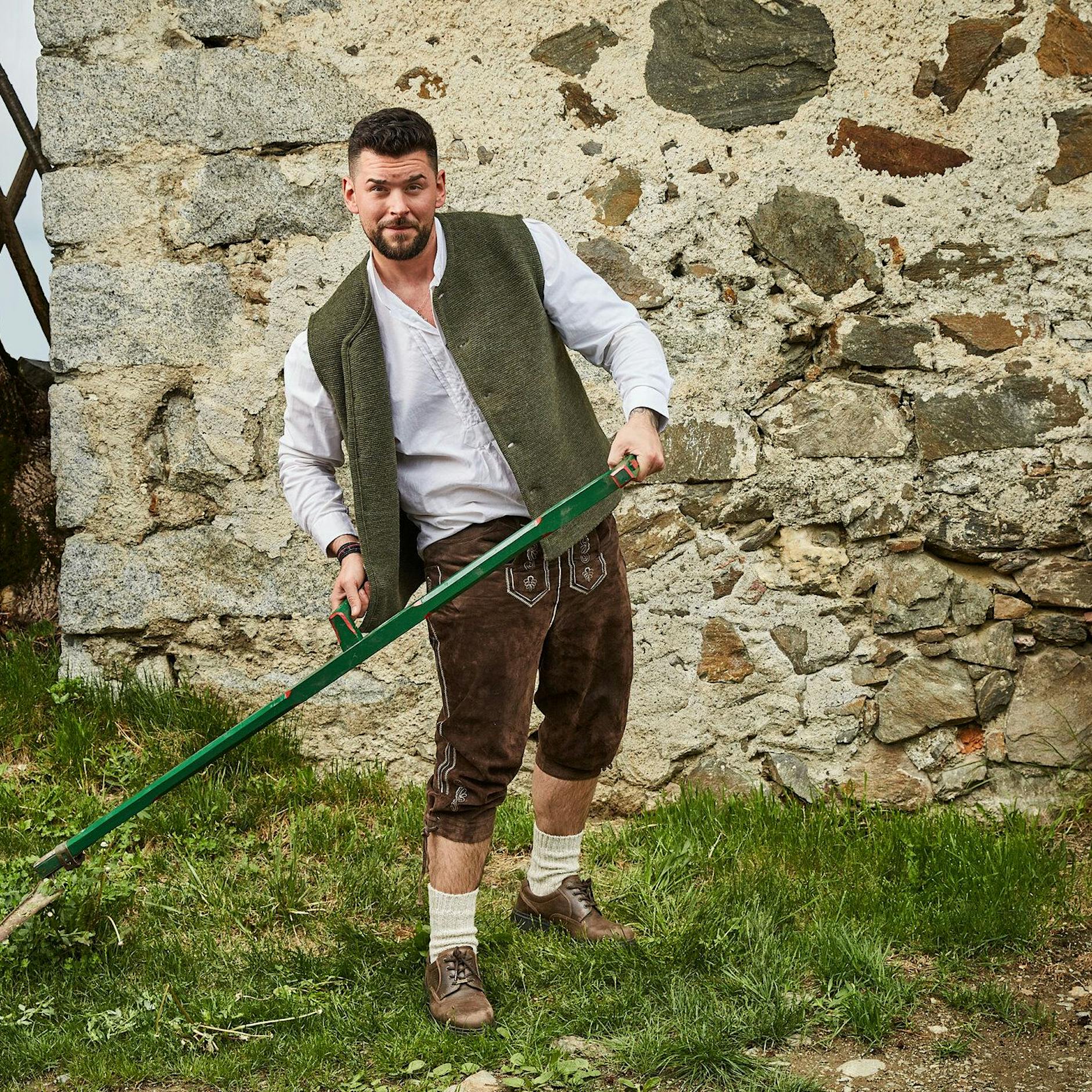 „Die Alm“: „Bachelorette“-Ioannis kehrt ins Fernsehen zurück – und mit ihm ein mulmiges Gefühl