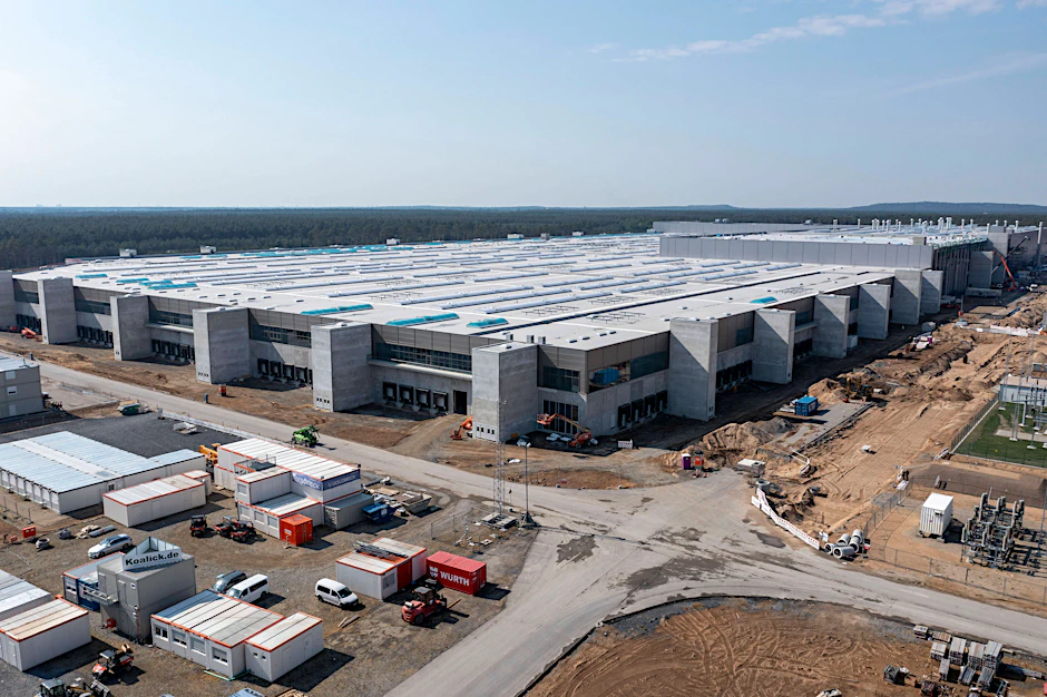 Blick auf die&nbsp;Baustelle der Tesla-Gigafactory in Grünheide (Foto vom 4. Juni).
