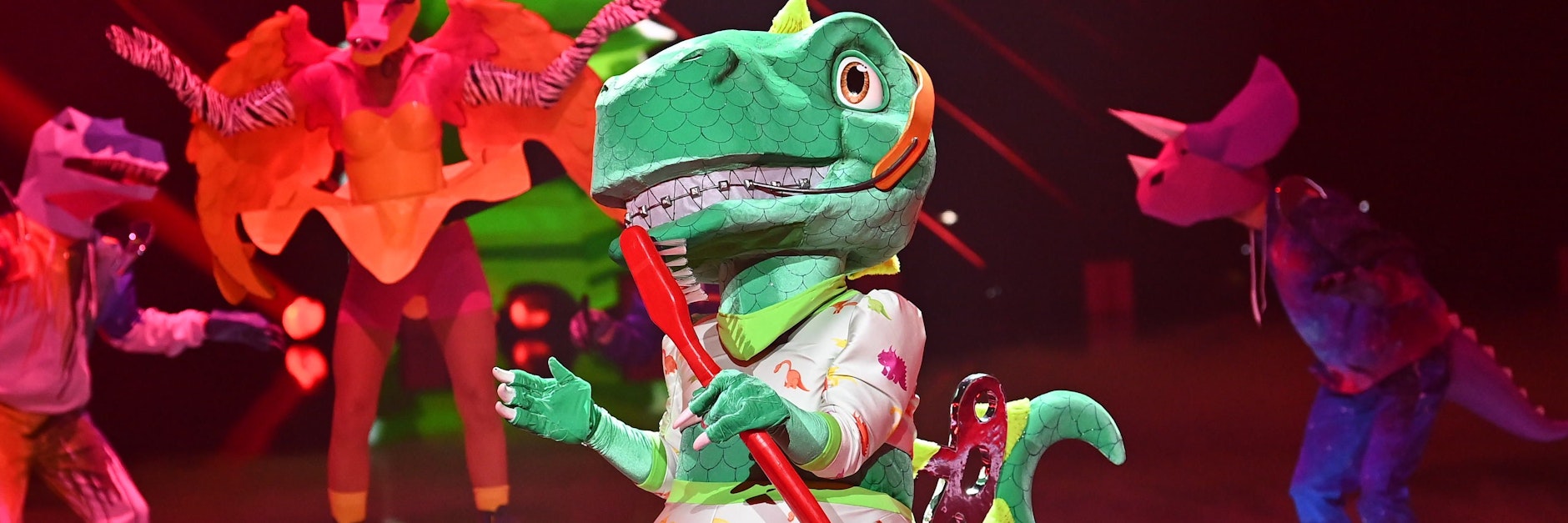 Der Dinosaurier gewann die fünfte Staffel von The Masked Singer.
