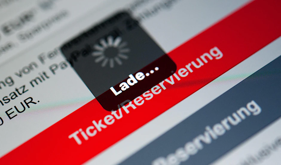 Mit Online-Tickets hat ein 17-Jähriger aus Mühlheim die Bahn um 270.000 Euro geprellt.