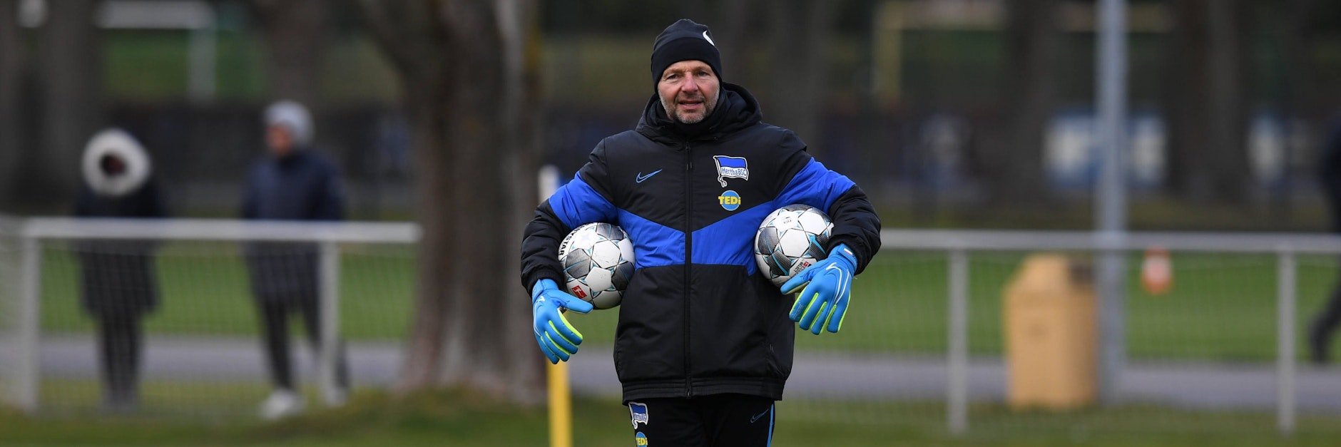 Will weiterhin alle Hände voll zu tun haben und klagt nach seinem Rauswurf auf Weiterbeschäftigung: Herthas ehemaliger Torwart-Trainer Zsolt Petry.