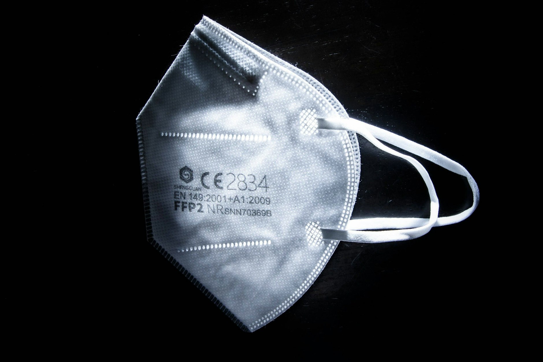 An 35 belebten Plätzen und Einkaufsstraßen in Berlin wurde die Maskenpflicht aufgehoben.