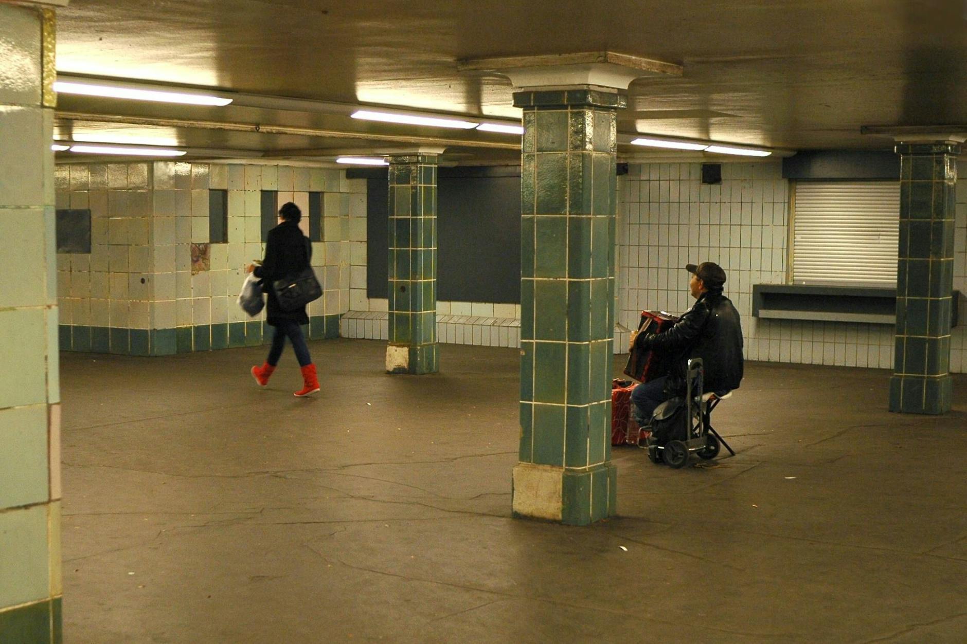 Lasst alle Hoffnung fahren: Der U-Bahnhof Schönleinstraße