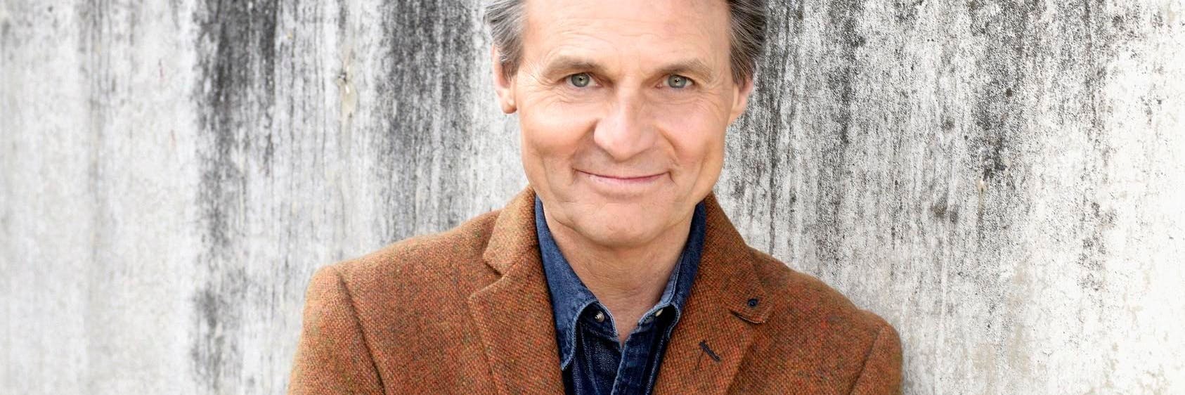 Er spielt vermutlich den beliebtesten TV-Schurken im deutschen Fernsehen: Wolfgang Bahro. Seit 1993 verkörpert er in der RTL-Serie „Gute Zeiten, schlechte Zeiten“ den intriganten Rechtsanwalt Jo Gerner. <br>