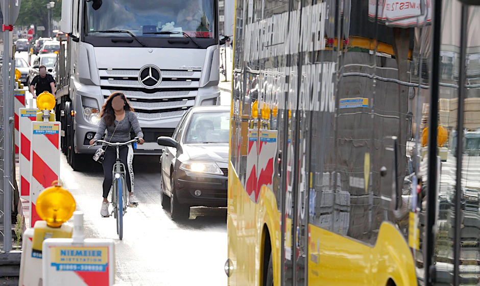 „Nimm den Radweg, du Sau“: Das sind Berlins schlimmste Fahrradstrecken 2021