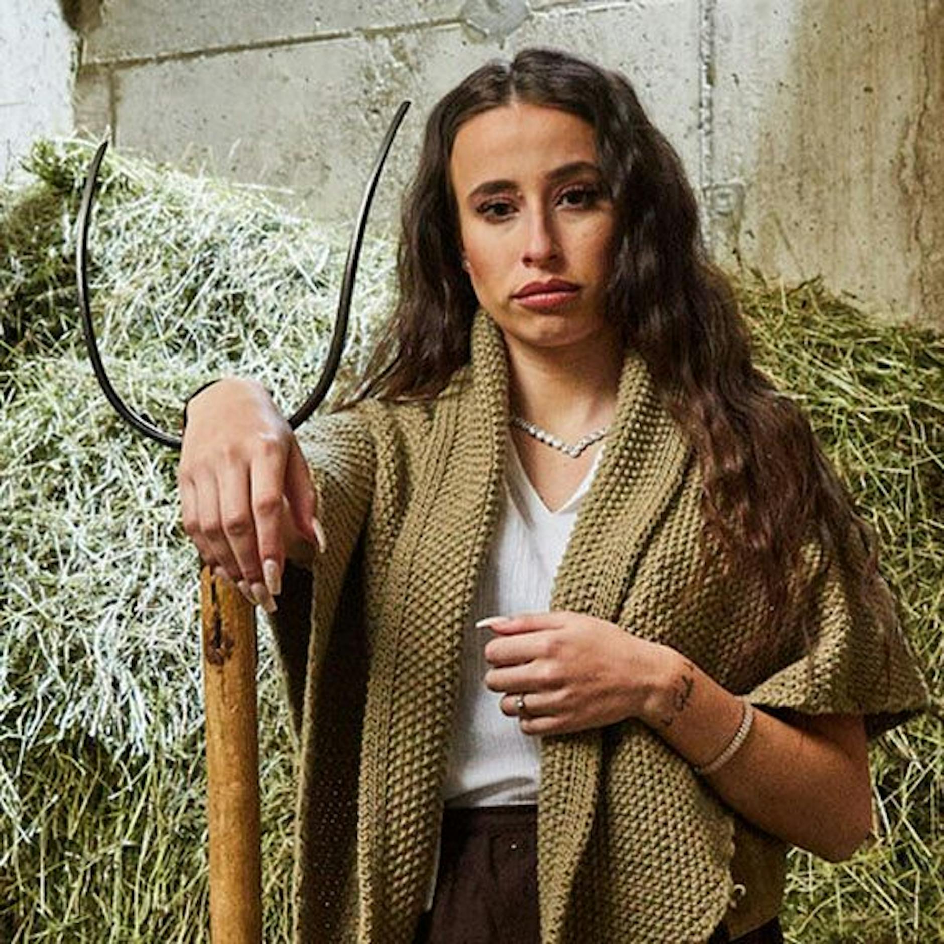 Ab auf „Die Alm“! Reality-Star Siria Campanozzi packt aus: DAS könnte für sie auf der Berghütte zum großen Problem werden!