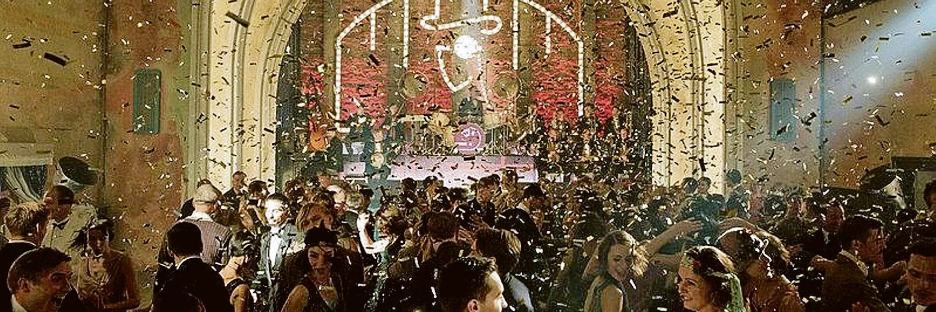 „Babylon Berlin“ feiert seit Jahren riesige Erfolge, lässt die Zuschauer in die Welt der 20er-Jahre abtauchen.