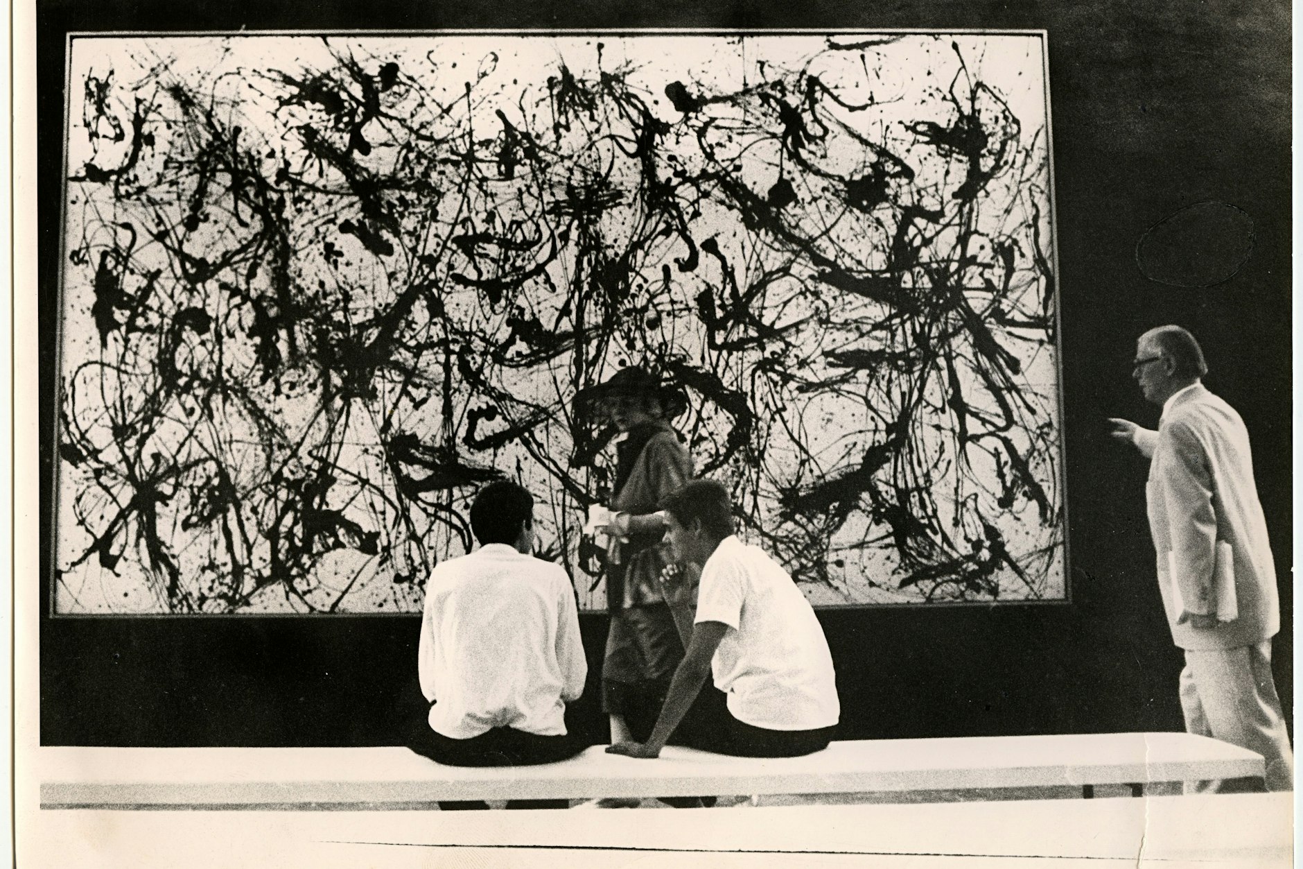 Ein Werk des amerikanischen Künstlers Jackson Pollock auf der documenta 2, 1959