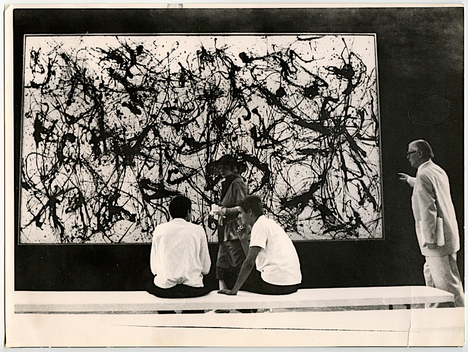 Ein Werk des amerikanischen Künstlers Jackson Pollock auf der documenta 2, 1959