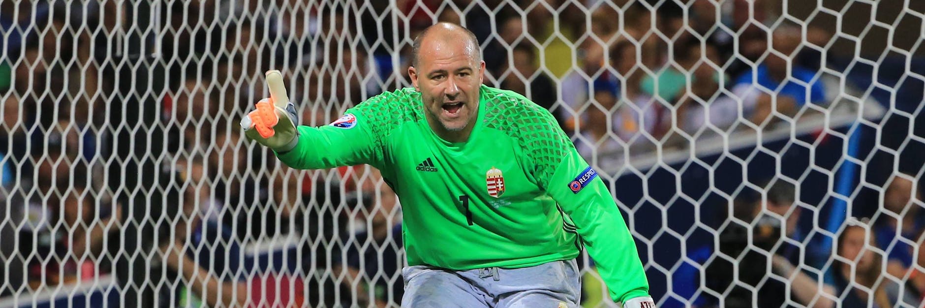 Doch, doch, doch: Ex-Hertha-Keeper Gabor Kiraly hält den Rekord, stand bei der EM 2016 in Frankreich im Alter von 40 Jahren und 86 Tagen auf dem Platz.