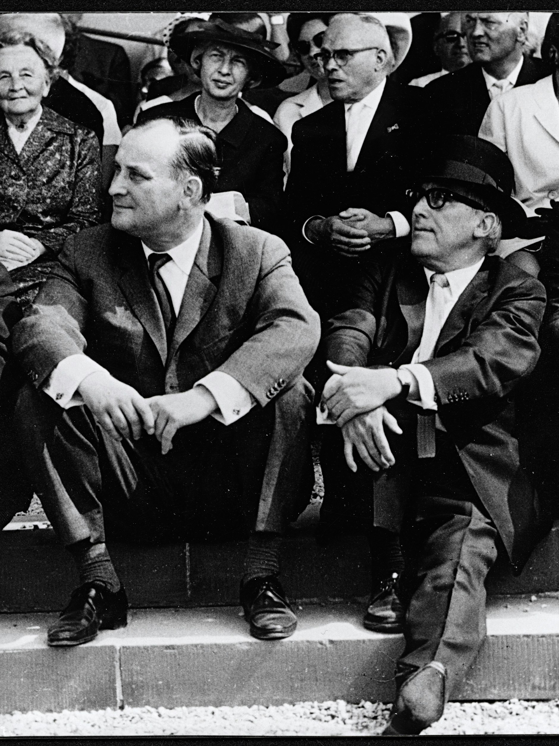 Werner Haftmann und Arnold Bode bei der Eröffnungsfeier der documenta 3, 1964<br>