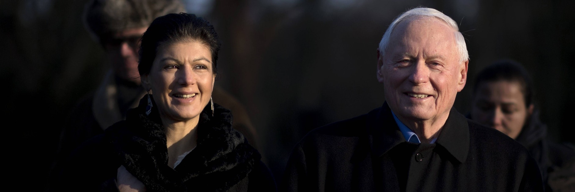 Seit 2014 ist er in vierter Ehe mit Wagenknecht verheiratet.