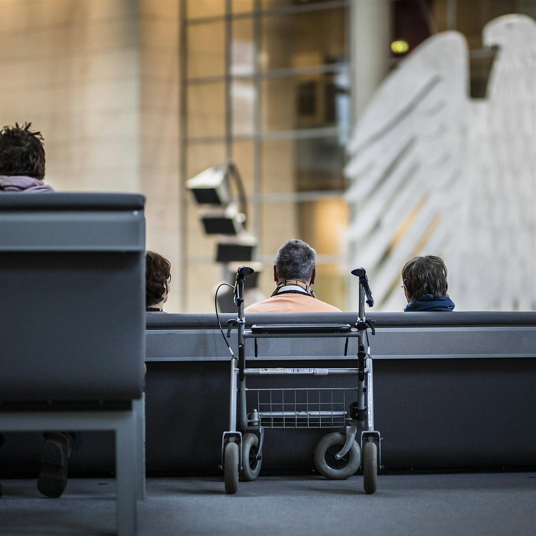 Dass Kinderlose die Pflegereform bezahlen sollen, ist unfair – und unsinnig