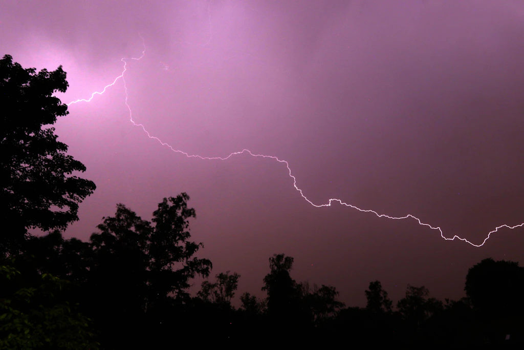 Berlin und Brandenburg: Wetterdienst warnt vor extremer Hitze –Unwettergefahr