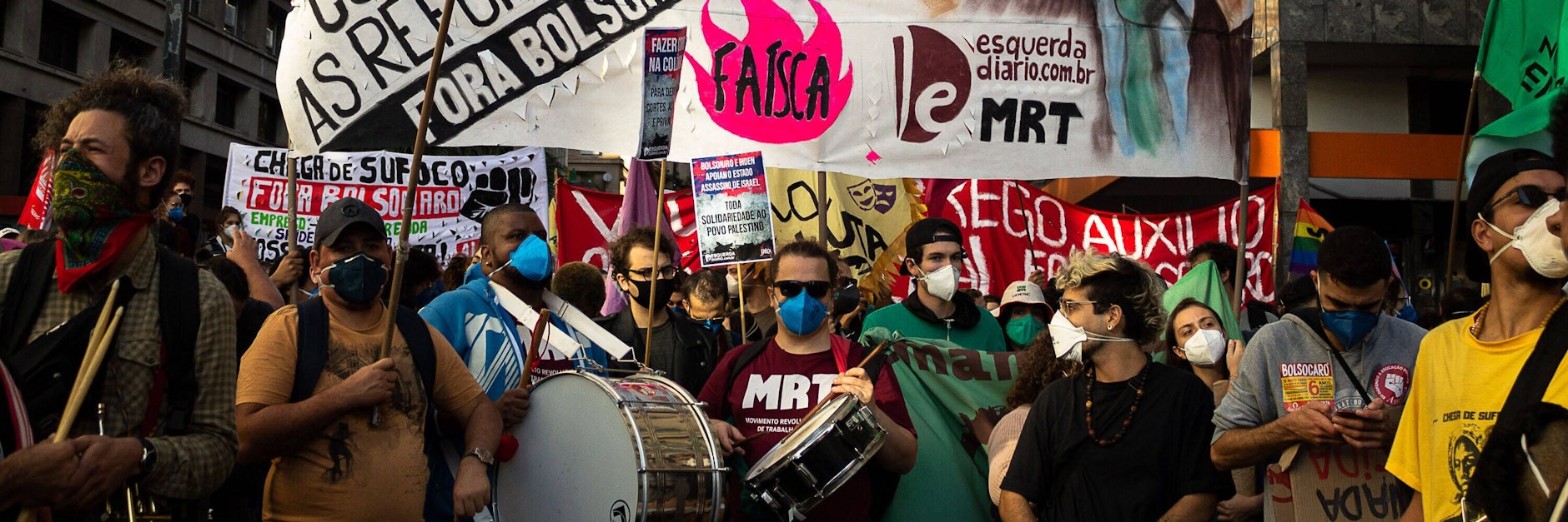 In Porto Alegre protestierten Tausende Gegner des Präsidenten Jair Bolsonaro.